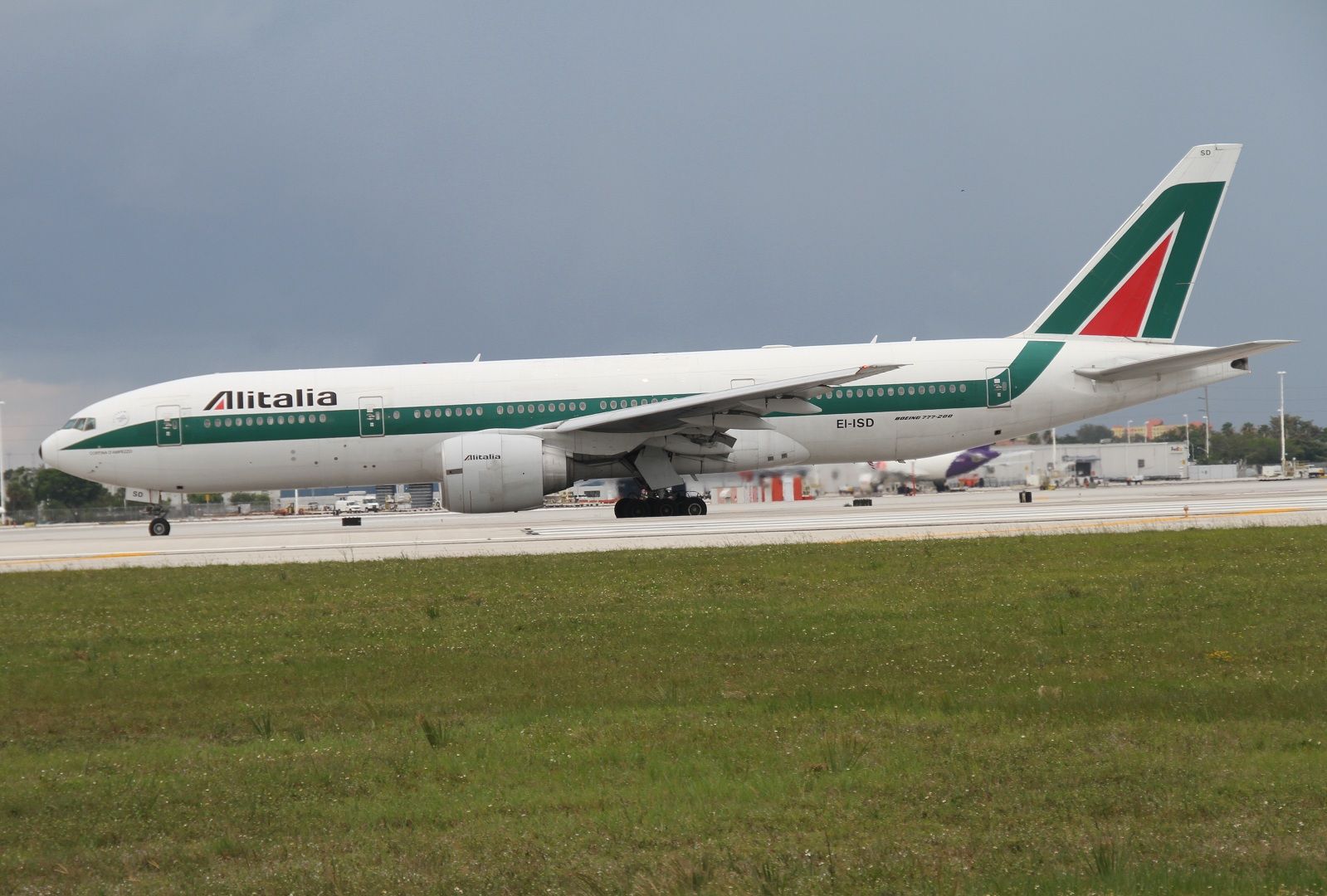 Boeing 777-200 (EI-ISD)