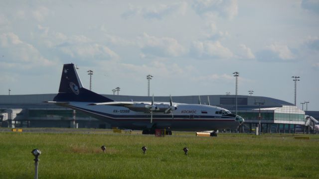 Antonov An-12 (RNA12988)