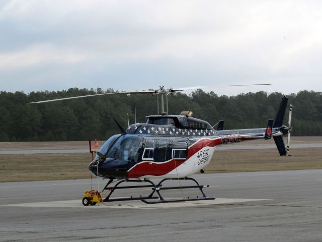 Bell JetRanger (N54AE) - A very nice paint job. Medevac operation.