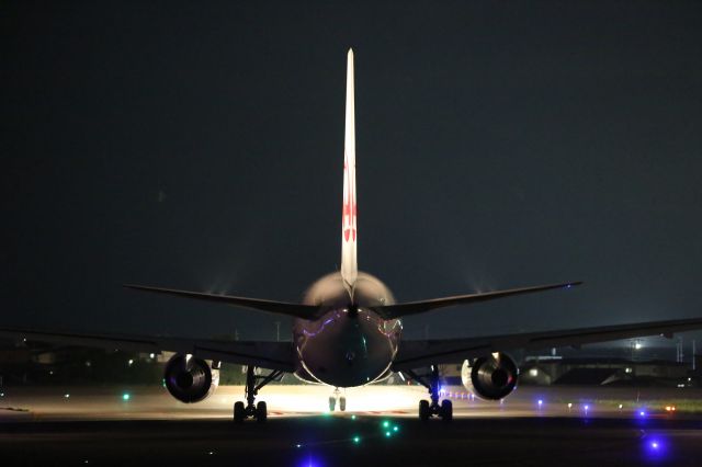 BOEING 767-300 (JA657J) - 10 Augut 2015:HKD-HND.