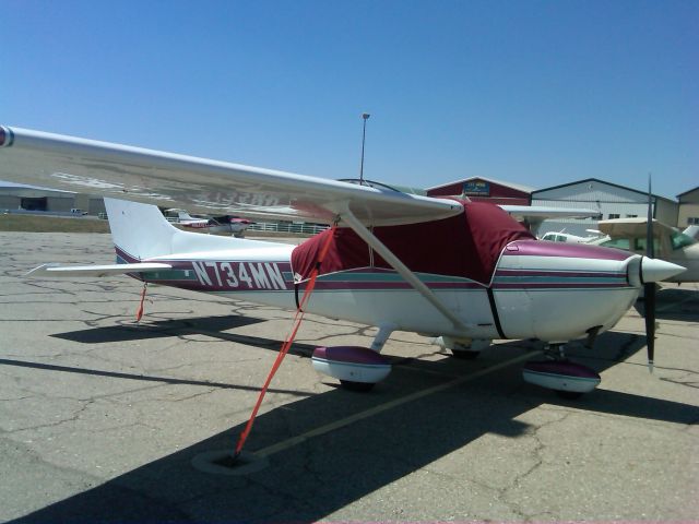 Cessna Skyhawk (N734MN)