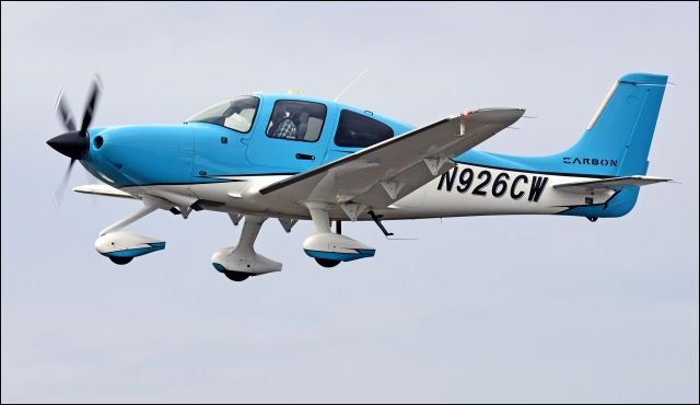 Cirrus SR-22 (N926CW)
