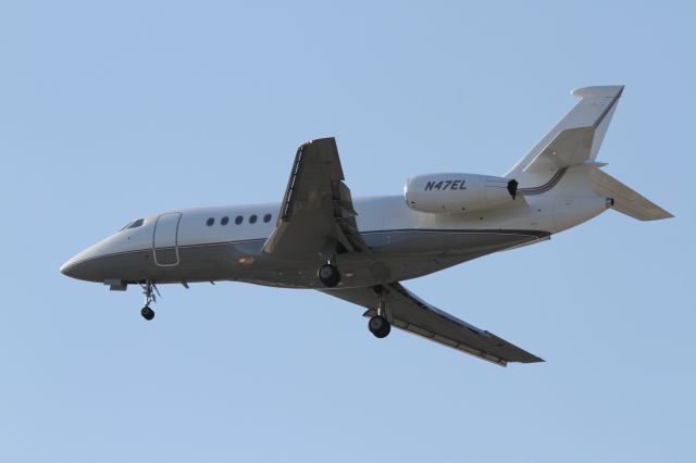 Dassault Falcon 2000 (N47EL)