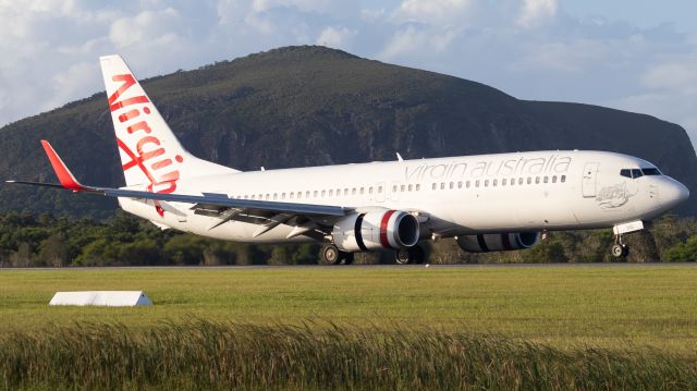 Boeing 737-800 (VH-VUG)