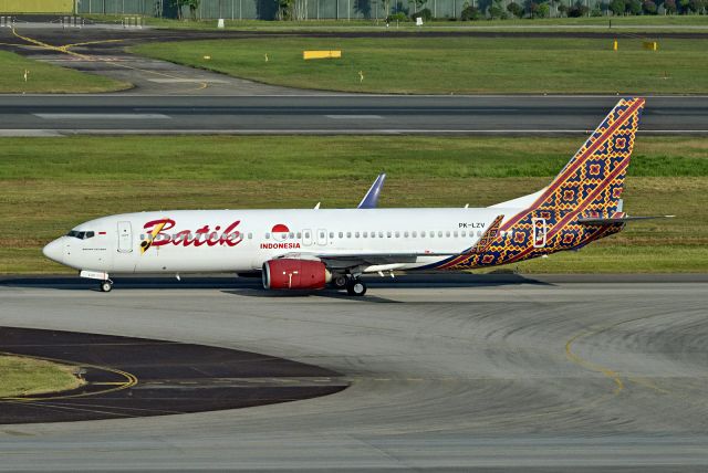 Boeing 737-800 (PK-EZV)
