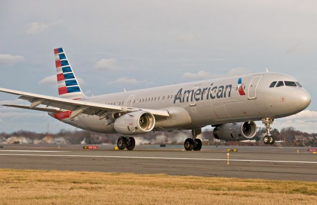 Airbus A321 (N509AY) - On time machine close up take off