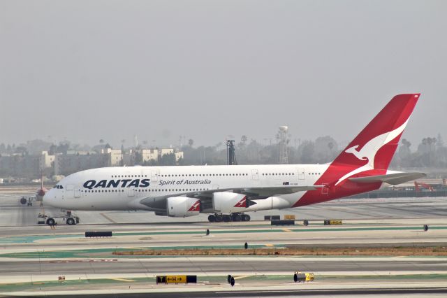 Airbus A380-800 (VH-OQB)