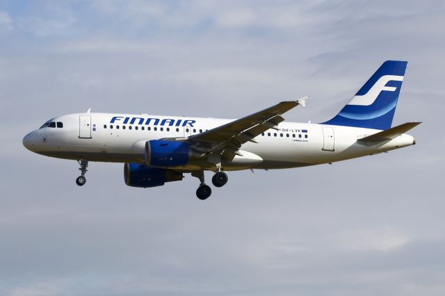 Airbus A319 (OH-LVK)