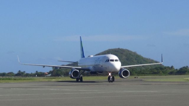 Airbus A321 (N967JT)