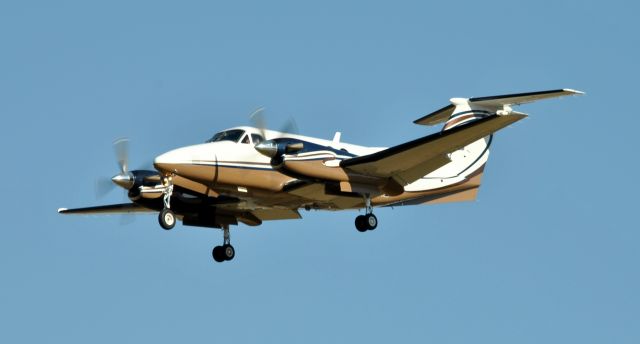 Beechcraft Super King Air 200 (N24HD)