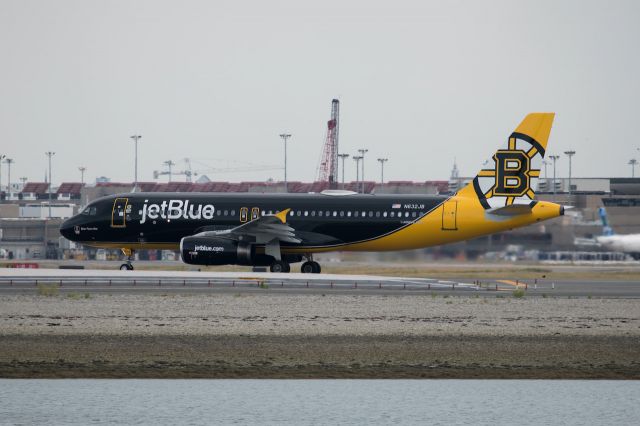 Airbus A320 (N632JB) - Bear Force One!