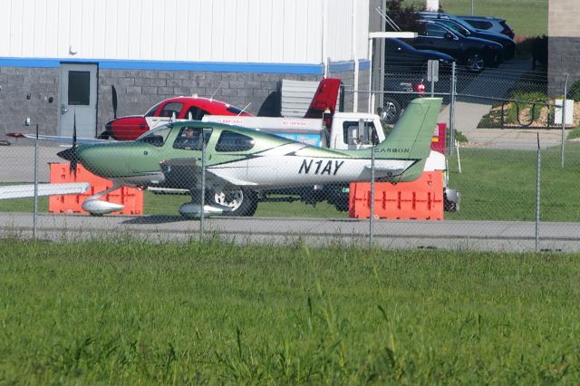 Cirrus SR-22 (N1AY)