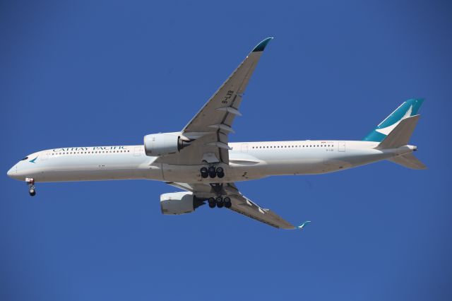 Airbus A350-1000 (B-LXB)