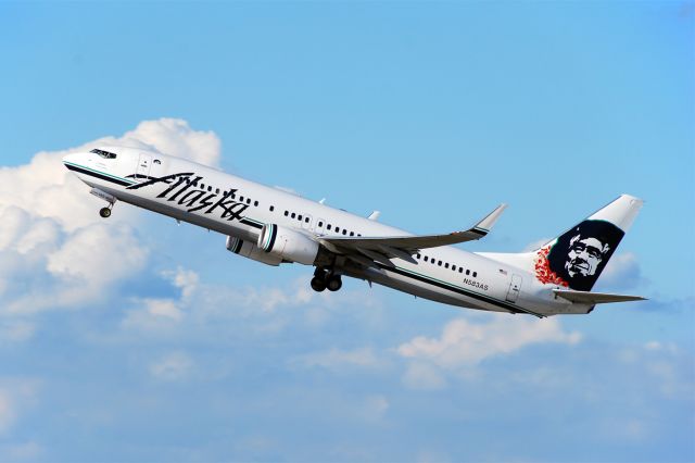 Boeing 737-800 (N583AS) - Boeing 737-890 (c/n 35681). July 20, 2010.