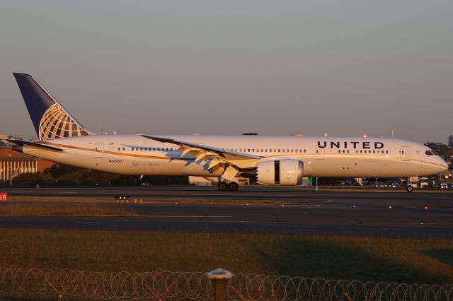 Boeing 787-9 Dreamliner (N38950) - on 13 August 2019