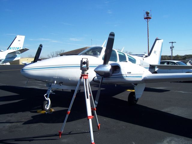 Beechcraft 55 Baron (N906V)