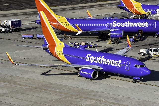 Boeing 737-700 (N413WN)
