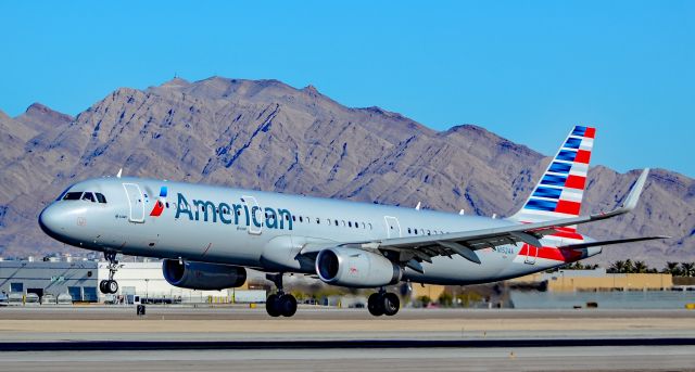 Airbus A321 (N152AA) - N152AA American Airlines Airbus A321-231 s/n 6887 Fleet Number 884 - Las Vegas - McCarran International (LAS / KLAS)br /USA - Nevada, January 7, 2018br /Photo: Tomás Del Coro