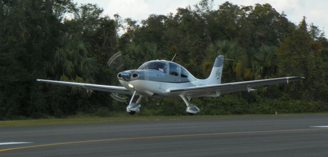 Cirrus SR-22 (N506PG)