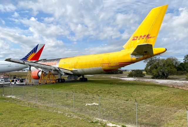 Airbus A300F4-200 (N833JM)