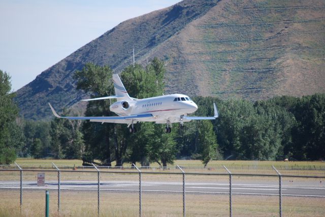 Dassault Falcon 2000 (N200CH)