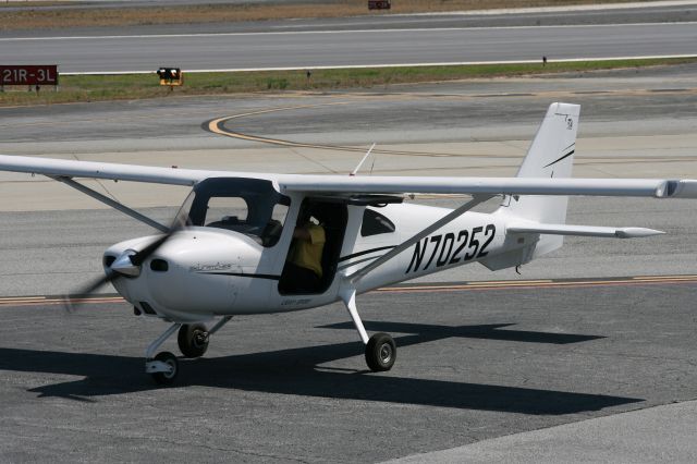 Cessna 152 (N70252) - Warm day, no door