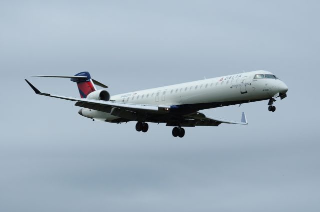 Canadair Regional Jet CRJ-900 (N482PX) - Landed at Toronto Pearson Airport at 14:01:26 EDT on 20220905.