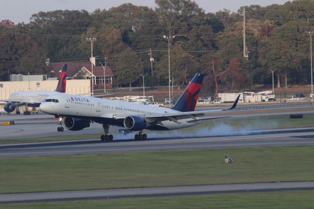 Boeing 757-200 (N541US)