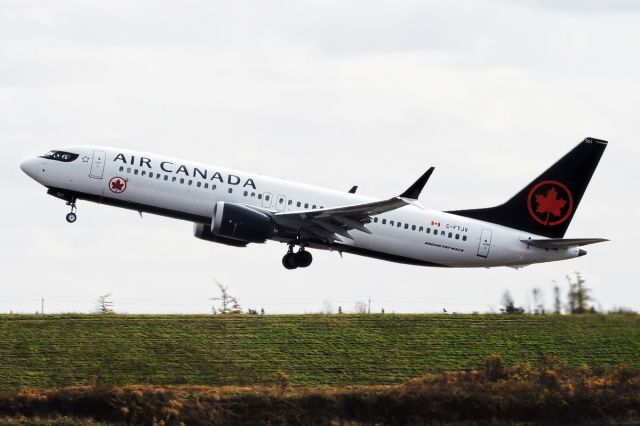 Boeing 737 MAX 8 (C-FTJV) - Air Canadas first 737 MAX 8.