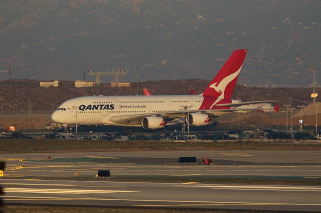 Airbus A380-800 (VH-OQK) - 01/01/2015