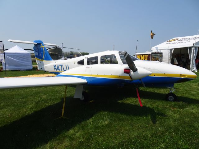 Piper PA-44 Seminole (N47LU)