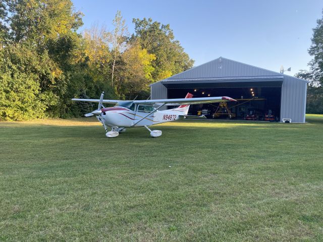 Cessna Skylane (N94872) - Willow Ridge Airport - Hastings Minnesota