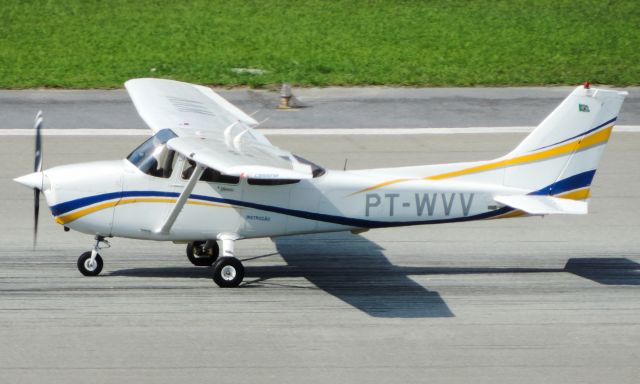 Cessna Skyhawk (PT-WVV)