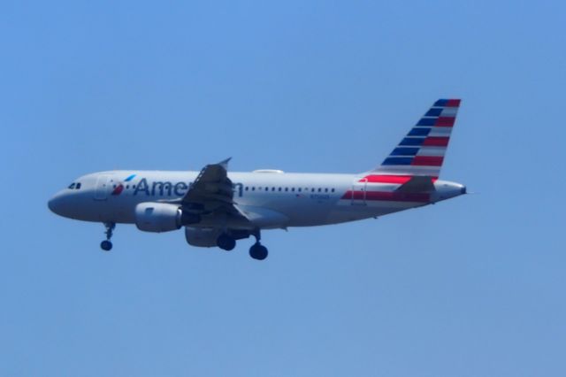 Airbus A319 (N756US)