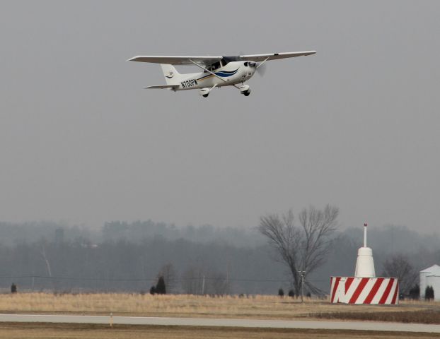 Beechcraft Bonanza (36) (N700PM) - Doing T N Gs in March of 2015...