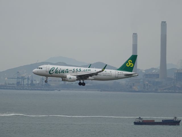 Airbus A320 (B-1670)