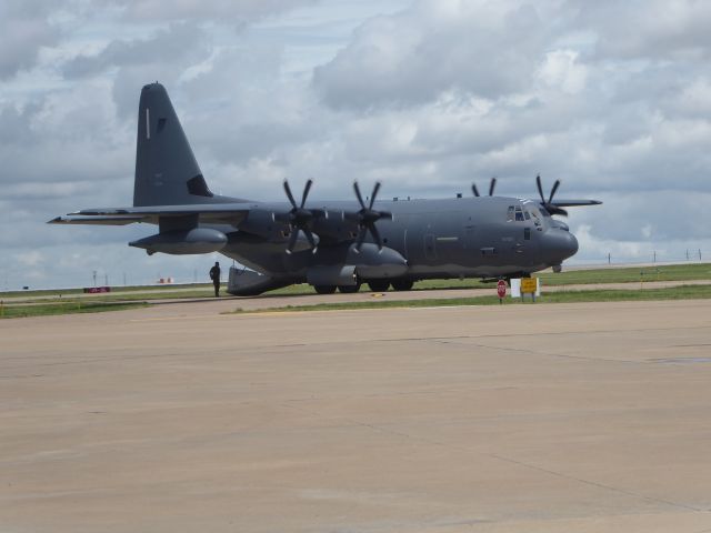 Lockheed C-130 Hercules —