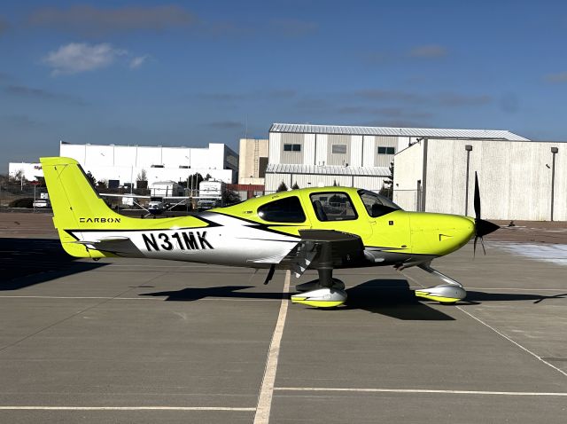 Cirrus SR22 Turbo (N31MK)