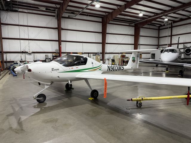 Diamond DA-20 (N903WS) - Updated photo of N903WS