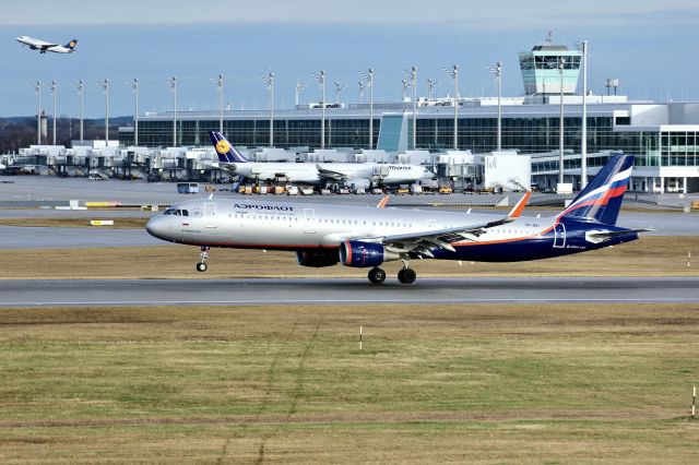 Airbus A321 (VP-BKI)