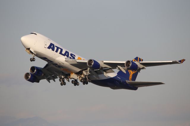 Boeing 747-400 (N451PA)