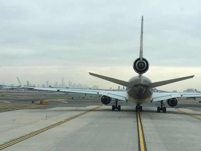 Boeing MD-11 —