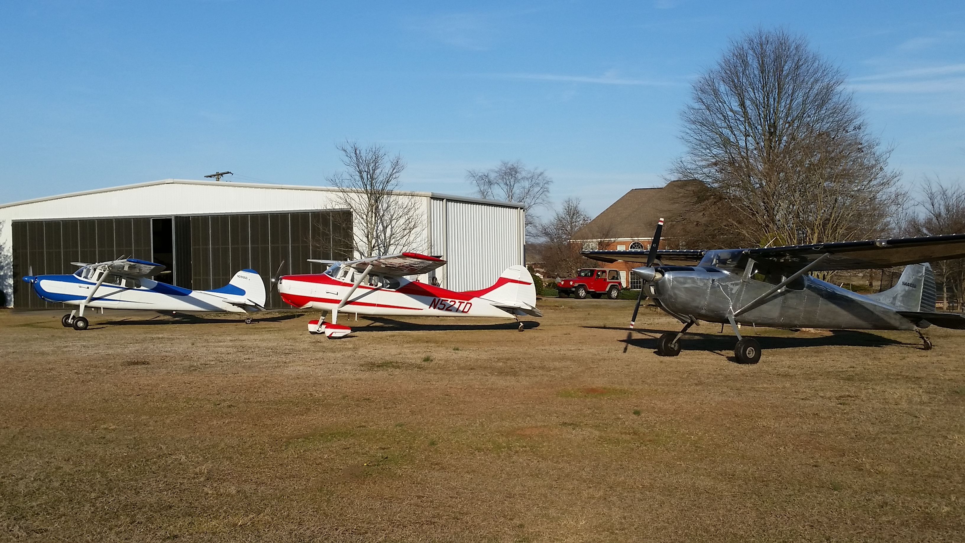 Cessna 170 (N2966D) - THREE 170S AT PEACHTREE LANDINGS IN WARNER ROBINS GA