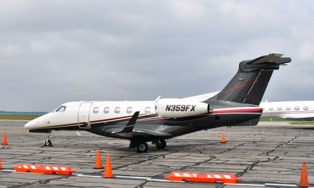 Embraer Phenom 300 (N359FX) - Embraer Phenom 300 N359FX in Ypsilanti, Willow Run Airport