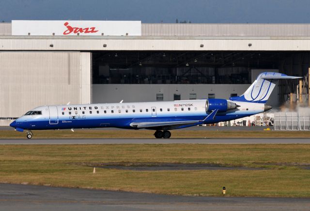 Canadair Regional Jet CRJ-700 (N712SK)