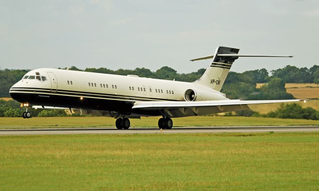 McDonnell Douglas MD-87 (VP-CNI)