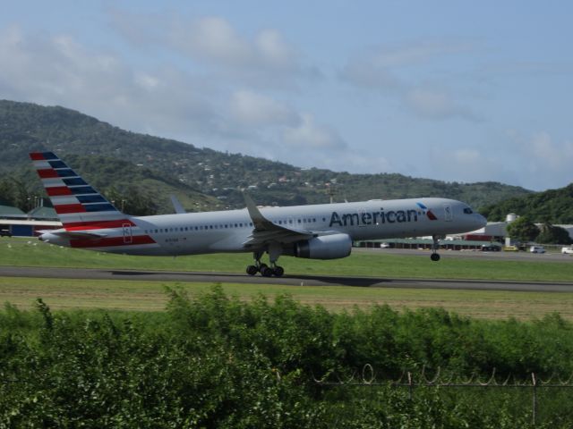 Boeing 757-200 (N191AN)