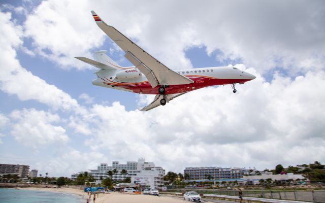 Dassault Falcon 7X (N143RE)