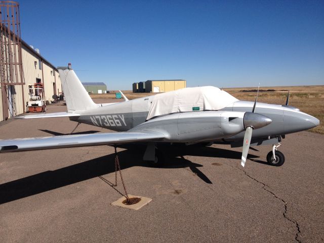 Piper PA-30 Twin Comanche (N7366Y)