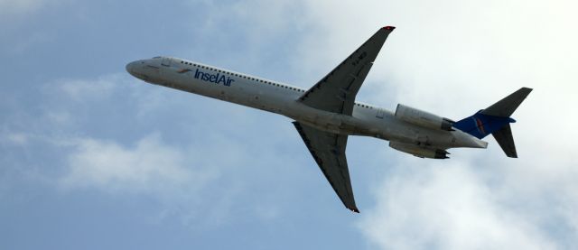 McDonnell Douglas MD-83 (PJ-MDF) - KMIA 4-12-206